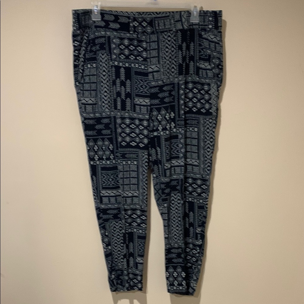 🆑CLEARANCE🆑Jessica Simpson print pants